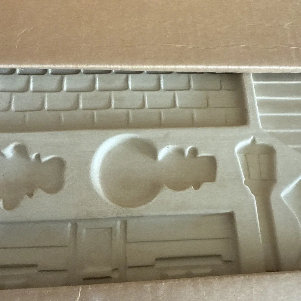 Vintage 1994 SUPERSTONE GINGERBREAD MOLD KIT MADE BY SASSAFRAS IN USA New in Box